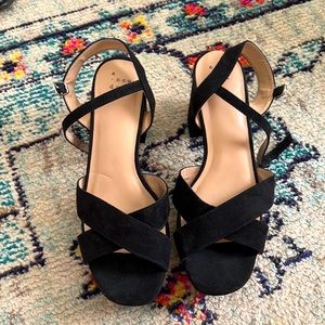 Black casual sandals